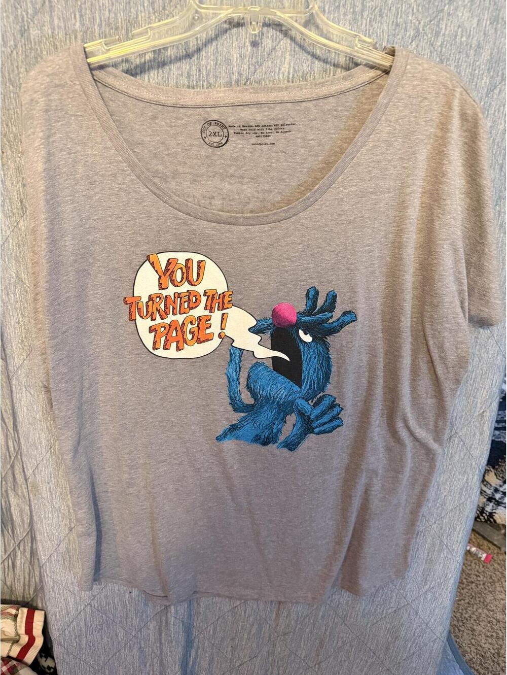 Gray Graphic T-Shirt with 'You Turned the Page!' Design Size 2XL